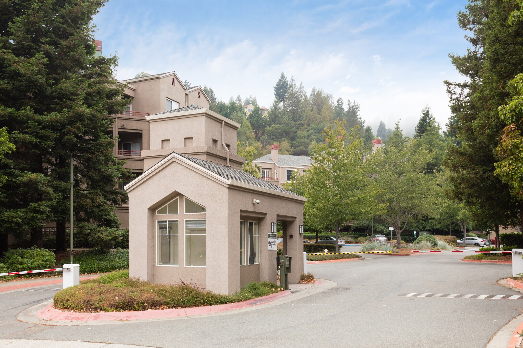 Secure Gate exit - 240 Caldecott Ln