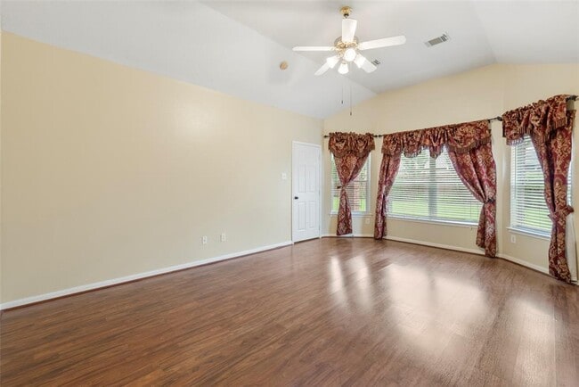 Building Photo - 25727 Shady Spruce Ln