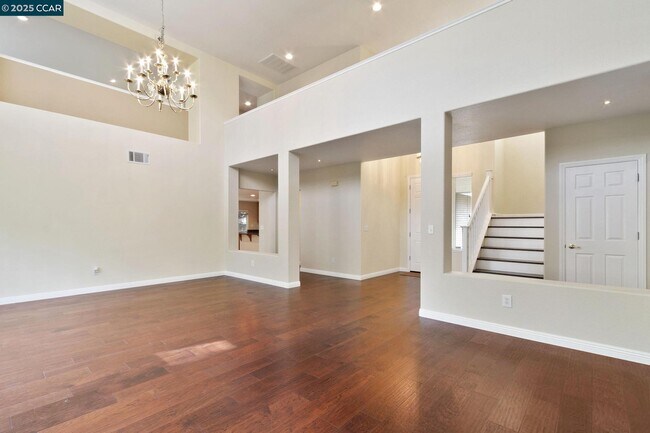 Building Photo - 732 Antiquity Dr