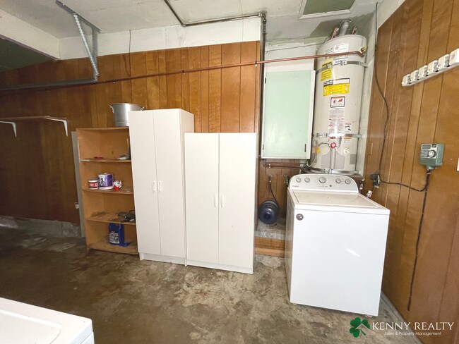 Building Photo - 3 Bedroom Home in Hayward