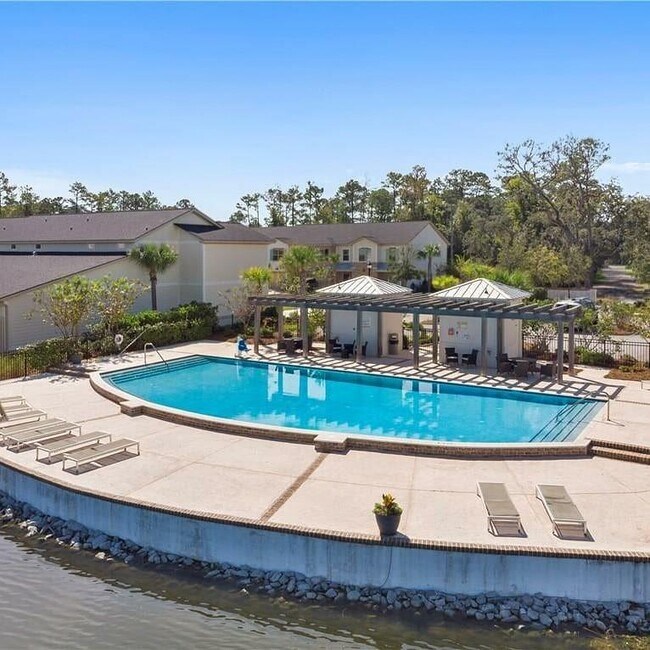 Building Photo - 405 Mariners Cir