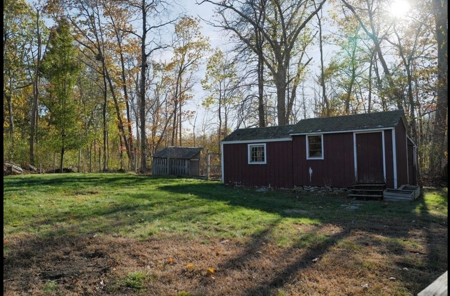 Building Photo - 252 Cedar St