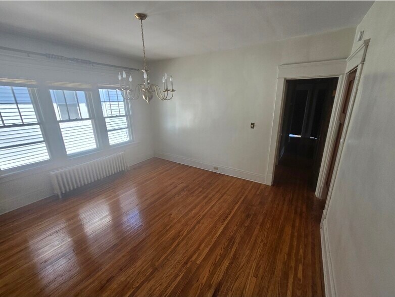 Building Photo - 187 Norwalk Ave