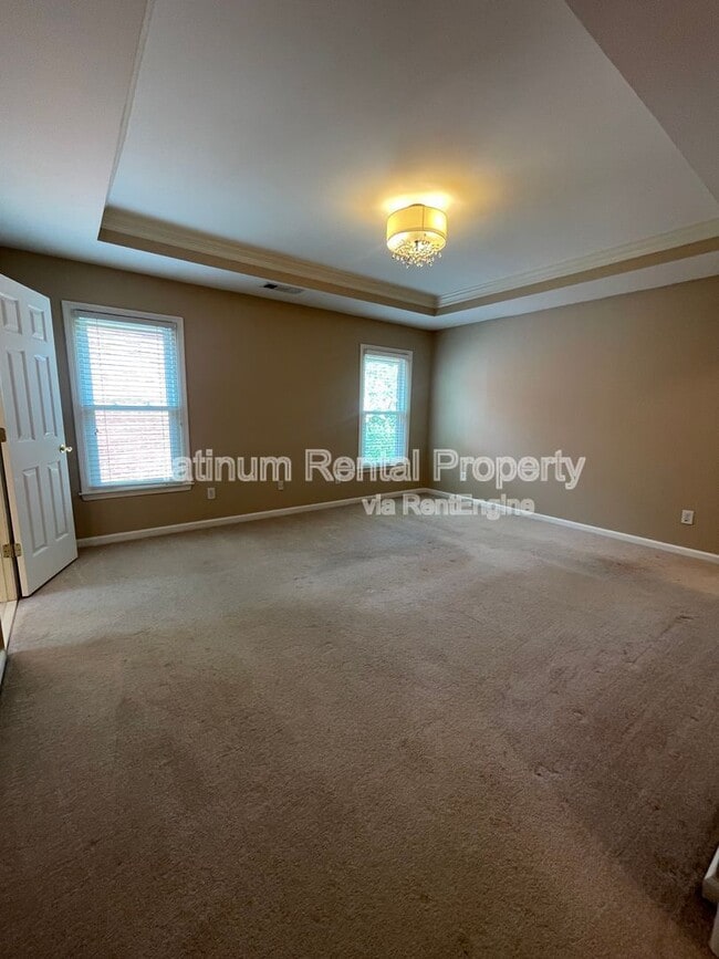 Building Photo - 4916 Durley Ln SE