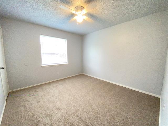 Building Photo - 5504 Pineridge Dr