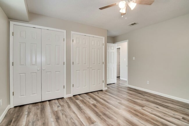 Building Photo - 1117 Fairlane Dr