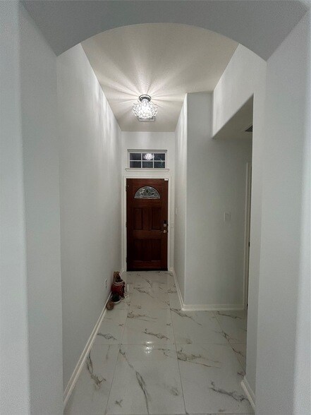 Building Photo - 3711 Autumn Branch Ct