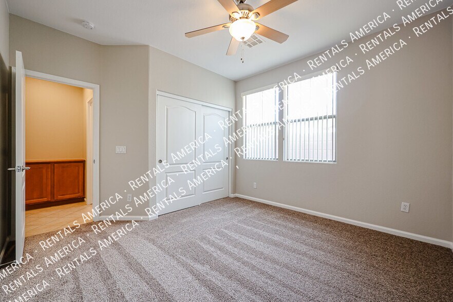 Building Photo - 2218 N 135th Dr