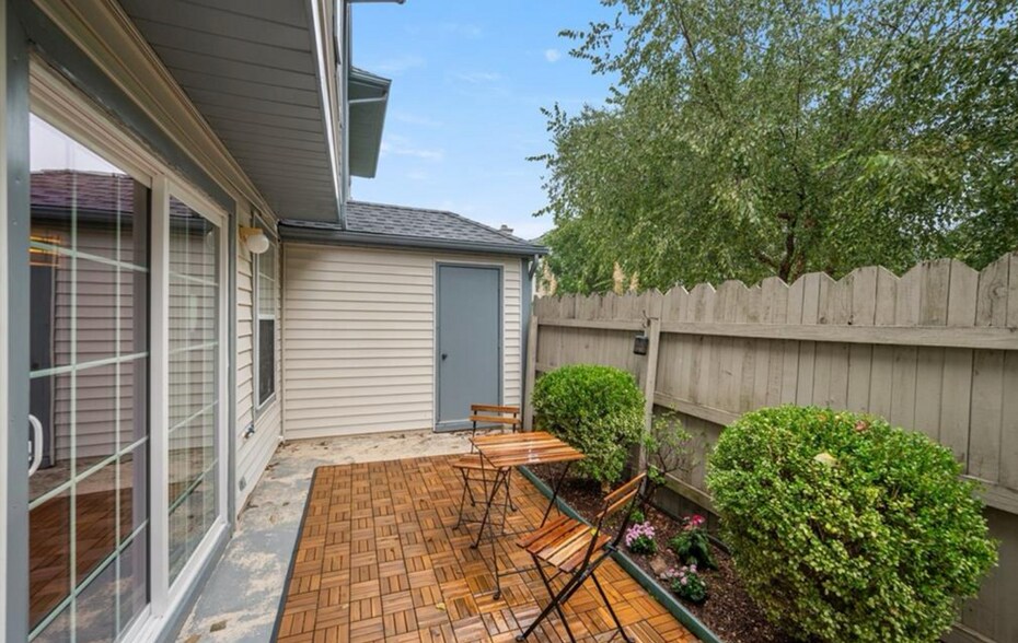 Building Photo - 4520 Shallowford Cir