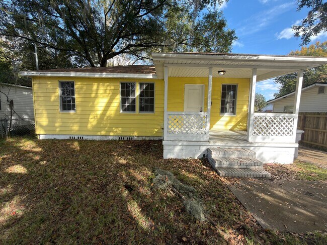 Primary Photo - 4841 Louisa Terrace