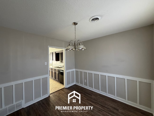 Building Photo - 7143 Markim Dr