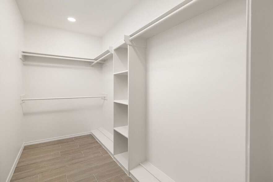 Building Photo - 309 N 36th Ln