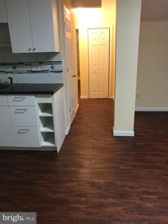 Building Photo - 10354 College Square