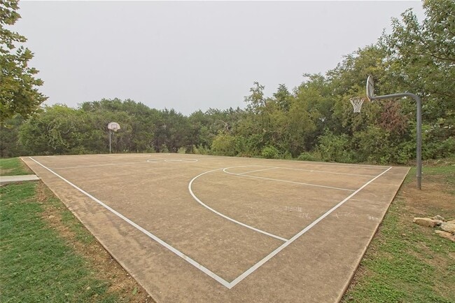 Building Photo - 313 Avalanche Ave