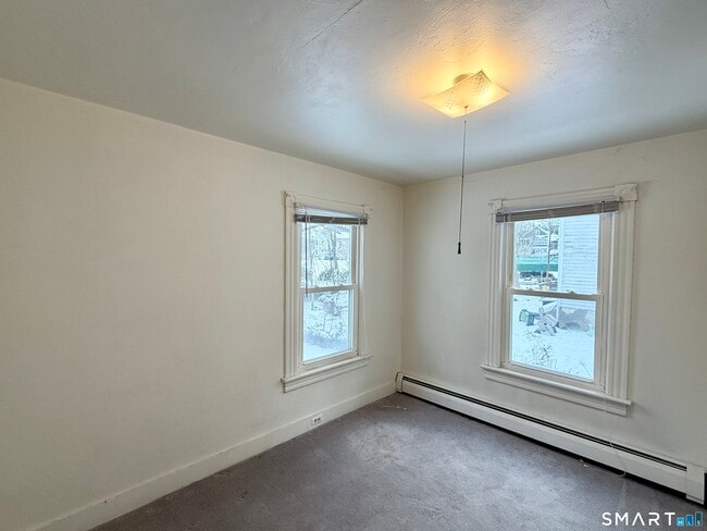 Building Photo - 225 Beechwood Ave