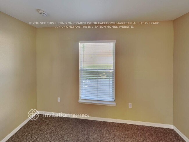 Building Photo - 599 Koala Dr