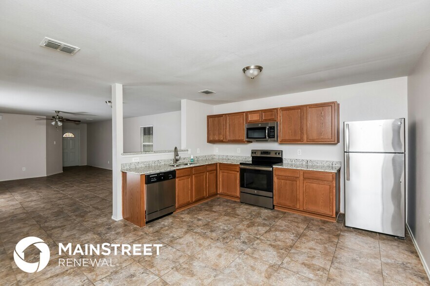 Building Photo - 8106 Stowe Springs Ln