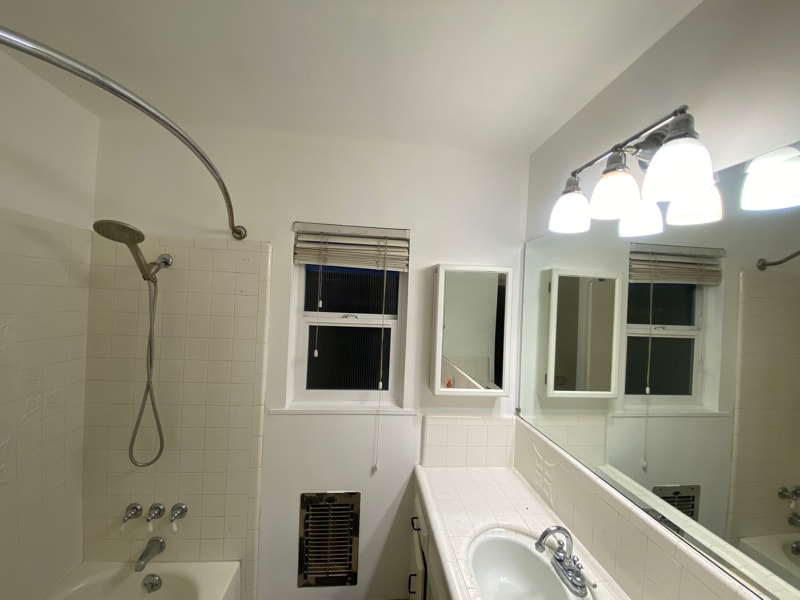 Building Photo - 2425 C St