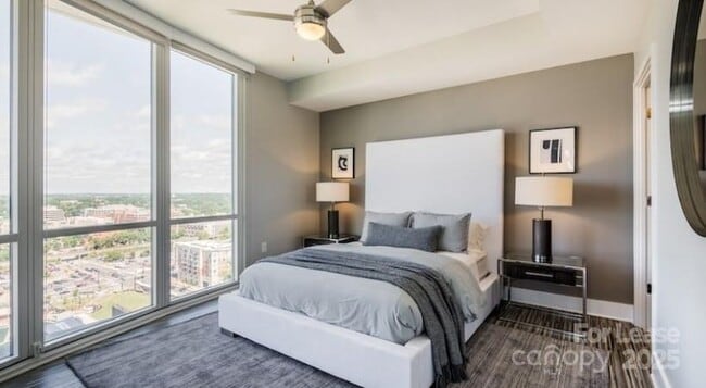 Building Photo - 225 S Poplar St