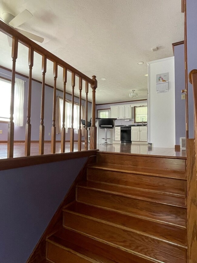 Building Photo - 5233A Beechcrest Dr
