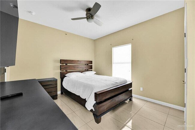 Building Photo - 17 East St