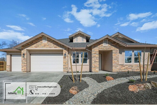 Primary Photo - 2836 River Dr