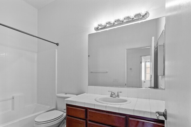 Building Photo - 13897 Mountain Top Dr