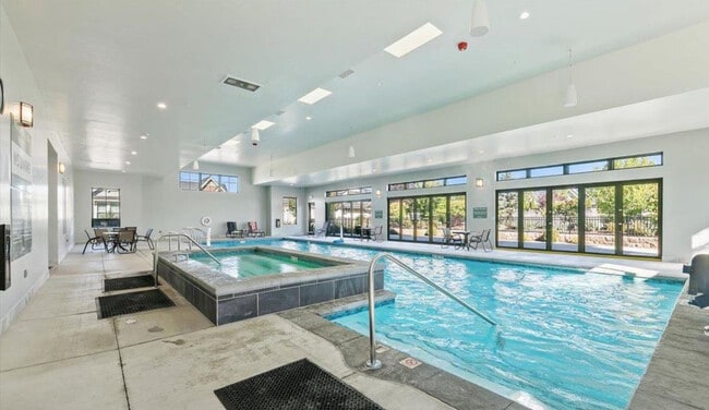 Building Photo - 6253 N Winward Ln