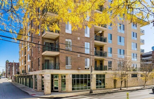 Building Photo - 196 S Grant Ave
