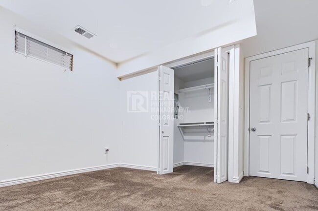 Building Photo - 660 Omega Ln