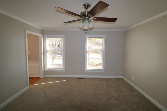 Building Photo - 8193 Steeplechase Cir