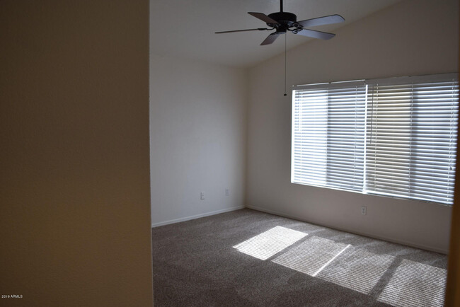 Building Photo - 14909 W Lamoille Dr