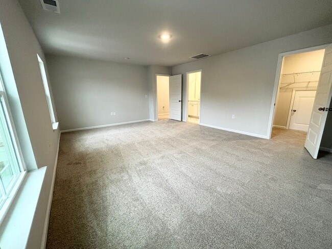 Building Photo - Perfect family home in Ocean Isle Beach