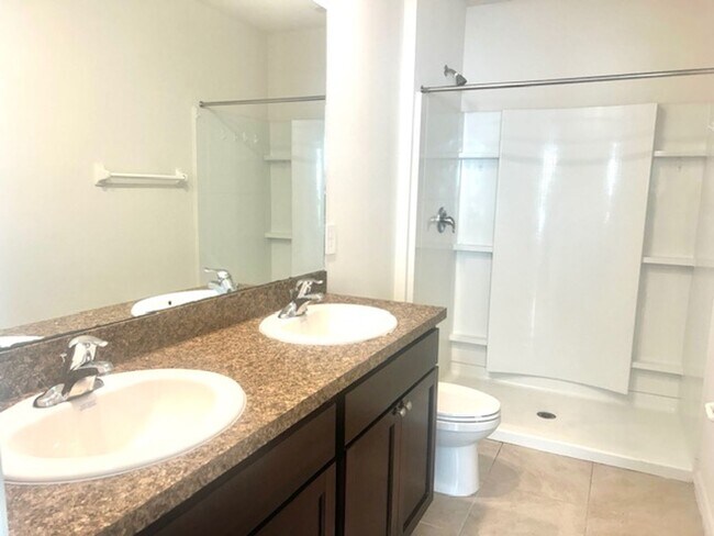 Building Photo - 3/2.5 GATED COMMUNITY - TOWNHOUSE - GREAT SCHOOLS IN PALMER RANCH