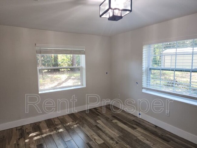 Building Photo - 1130 W Lake Brantley Rd