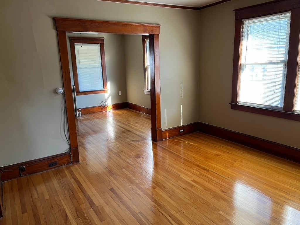 Connecting Dinning Room/Living Room - 105 Parker St