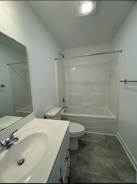 Hall Bath Tub/Shower Combo - 3046 Deptford St