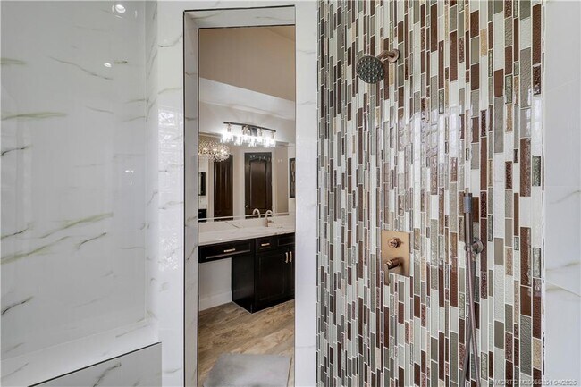 Building Photo - 5628 SW Gray Fox Dr