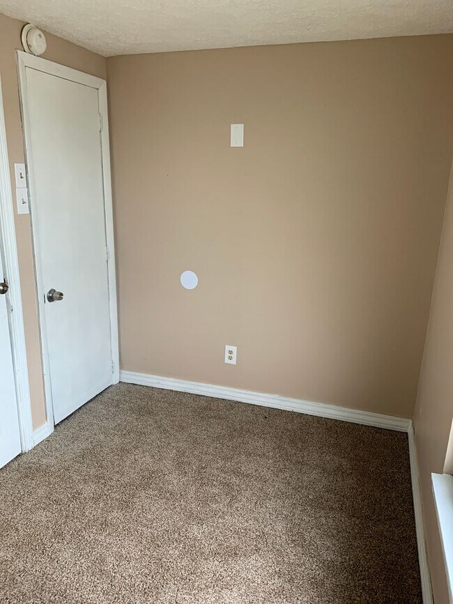 Building Photo - 1712 Seventh St