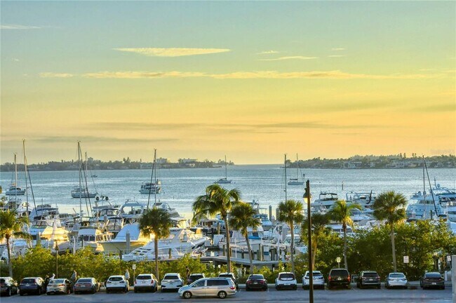 Building Photo - 226 Golden Gate Point