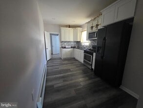 Building Photo - 305 Lafayette Ave