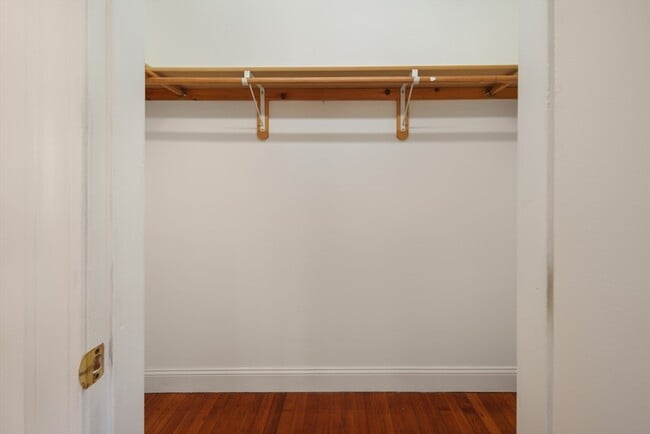 Building Photo - 59 Woodville St