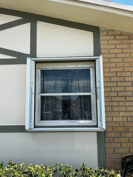 Building Photo - 2551 Emory Dr W
