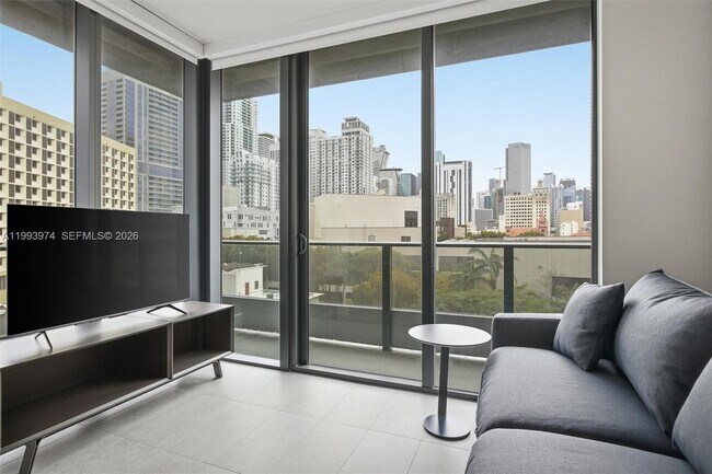 Building Photo - 121 NE 5th St