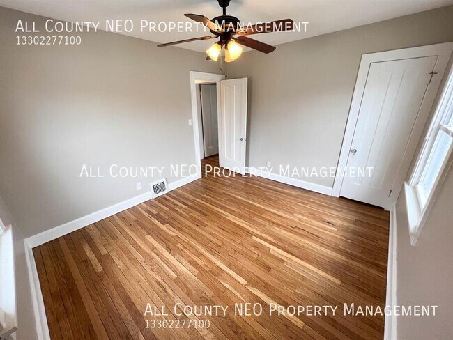 Building Photo - 1442 Cordova Ave