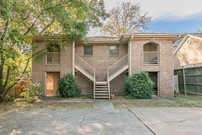 Primary Photo - COMING SOON! FULLY REMODELED 2 bedroom, 2 ...