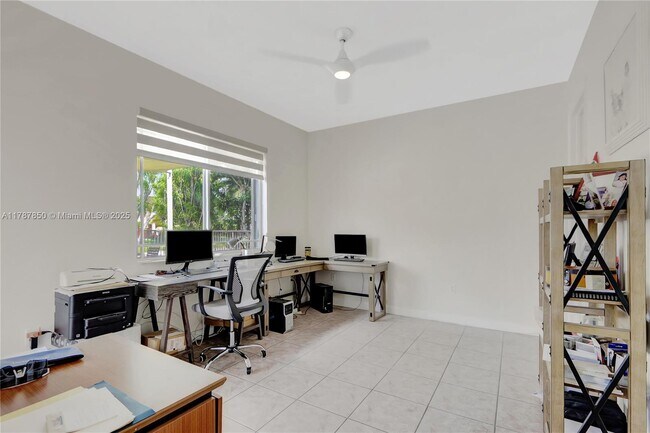 Building Photo - 6502 SW 162nd Ct
