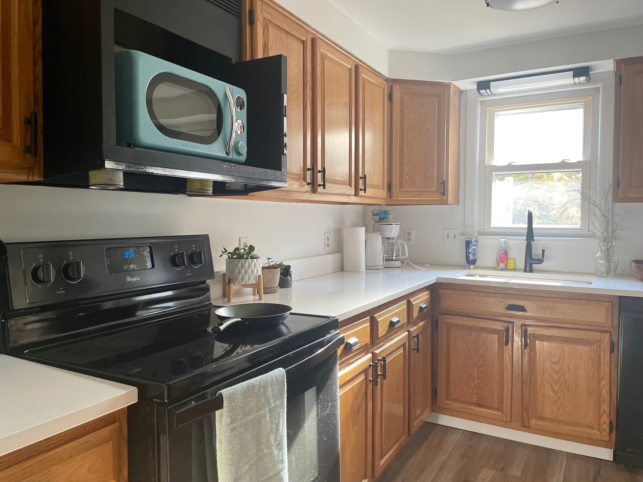 Building Photo - 13 Krampf Cir