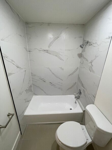 Building Photo - 340 W Alameda Ave