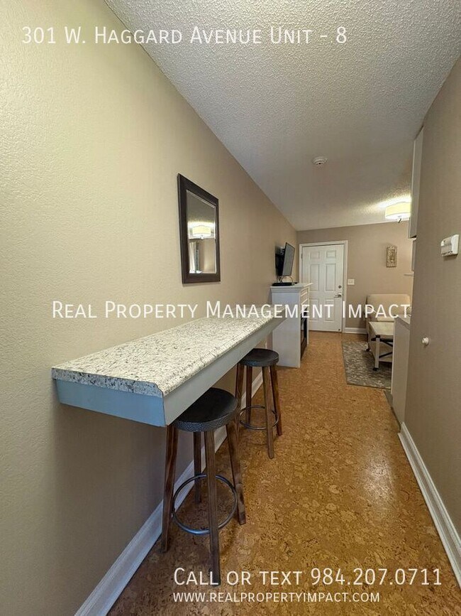 Building Photo - 301 W Haggard Ave